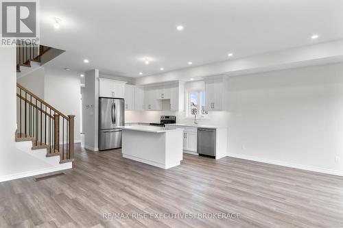 2699 Delmar Street, Kingston (City Northwest), ON - Indoor Photo Showing Kitchen With Upgraded Kitchen