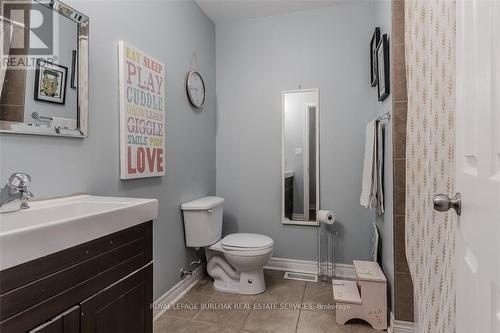 21A Townline Road E, St. Catharines, ON - Indoor Photo Showing Bathroom