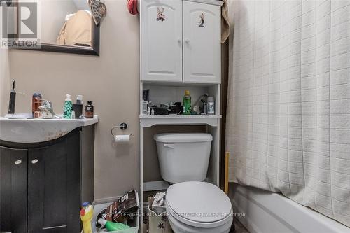 21A Townline Road E, St. Catharines, ON - Indoor Photo Showing Bathroom