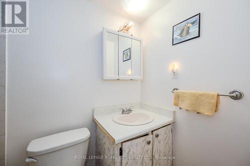 312 - 105 Conroy Crescent, Guelph, ON - Indoor Photo Showing Bathroom