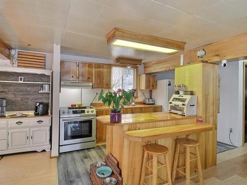 Cuisine - 1383 Ch. Du Lac-Clair, Senneterre - Ville, QC - Indoor Photo Showing Kitchen