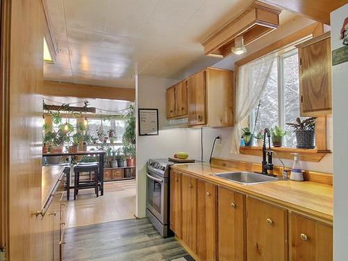 Vue d'ensemble - 1383 Ch. Du Lac-Clair, Senneterre - Ville, QC - Indoor Photo Showing Kitchen