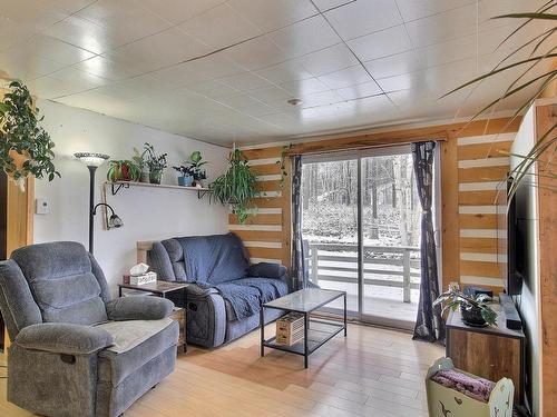 Salon - 1383 Ch. Du Lac-Clair, Senneterre - Ville, QC - Indoor Photo Showing Living Room