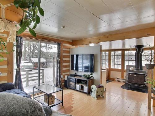 Vue d'ensemble - 1383 Ch. Du Lac-Clair, Senneterre - Ville, QC - Indoor Photo Showing Living Room