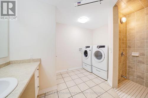 1701 Silverstone Crescent, Oshawa, ON - Indoor Photo Showing Laundry Room