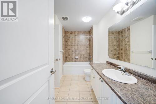 1701 Silverstone Crescent, Oshawa, ON - Indoor Photo Showing Bathroom