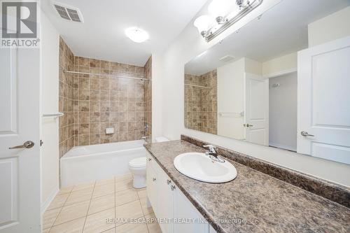 1701 Silverstone Crescent, Oshawa, ON - Indoor Photo Showing Bathroom