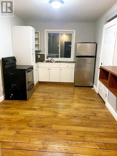 Lower - 222 Phillps Street, Barrie, ON - Indoor Photo Showing Kitchen