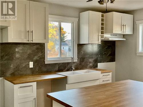 5016 Hwy 69 N, Hanmer, ON - Indoor Photo Showing Kitchen With Double Sink