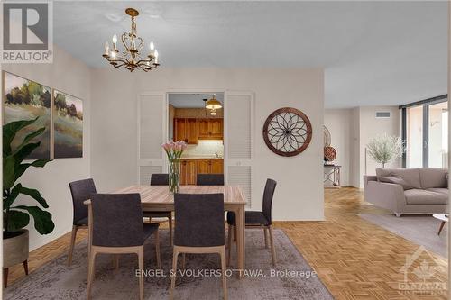 1007 - 2951 Riverside Drive, Ottawa, ON - Indoor Photo Showing Dining Room