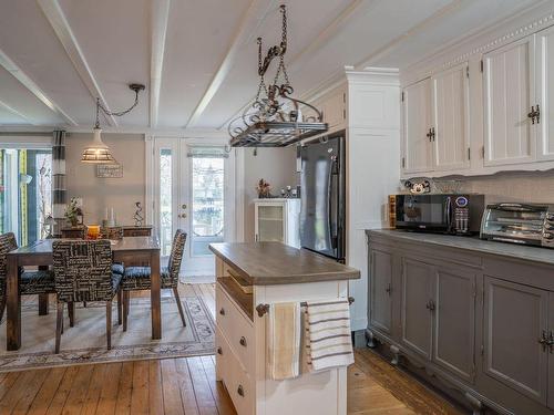 Kitchen - 8 2E Rue Giroux, Saint-Martin, QC - Indoor Photo Showing Dining Room