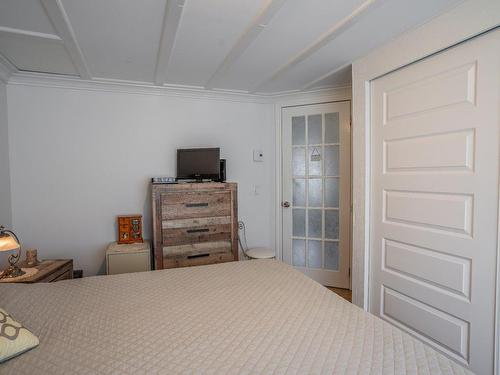 Bedroom - 8 2E Rue Giroux, Saint-Martin, QC - Indoor Photo Showing Bedroom