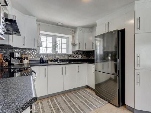 Kitchen - 35 Tsse Legault, Grenville-Sur-La-Rouge, QC - Indoor Photo Showing Kitchen With Double Sink