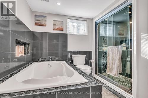 2 Buttercup Court, Toronto, ON - Indoor Photo Showing Bathroom