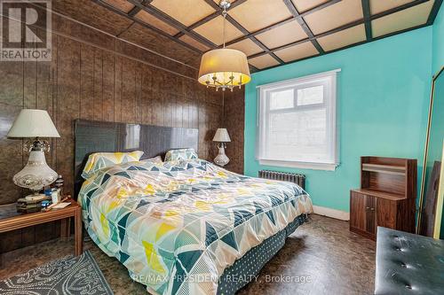 5685 Robinson Street, Niagara Falls, ON - Indoor Photo Showing Bedroom