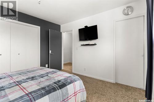 24 Arlington Street, Regina, SK - Indoor Photo Showing Bedroom