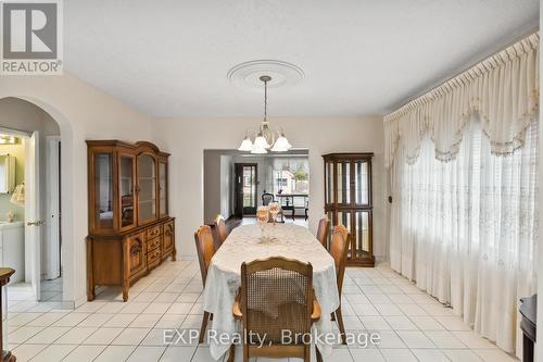 6286 Culp Street, Niagara Falls (216 - Dorchester), ON - Indoor Photo Showing Dining Room