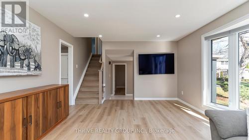 171 Estella Court, London, ON - Indoor Photo Showing Other Room