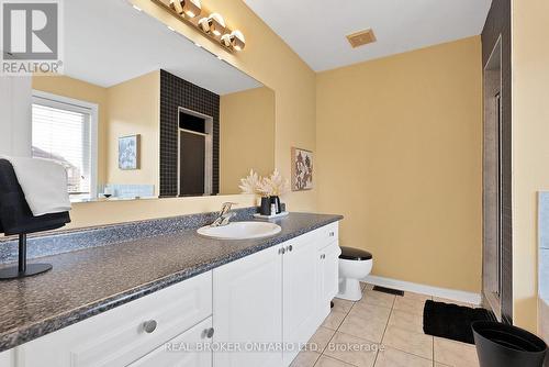 4 Muskox Drive, Toronto, ON - Indoor Photo Showing Bathroom