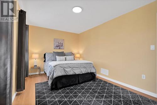 4 Muskox Drive, Toronto, ON - Indoor Photo Showing Bedroom