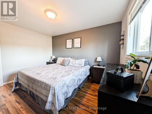 3118 Riselay Avenue, Fort Erie, ON - Indoor Photo Showing Bedroom