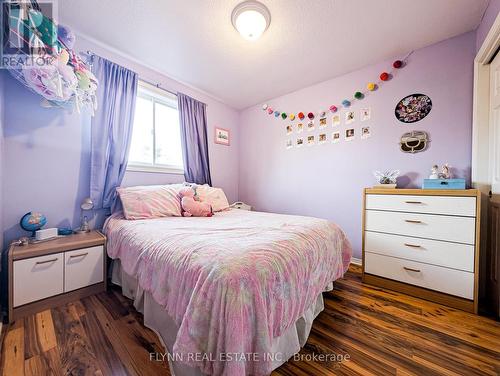 3118 Riselay Avenue, Fort Erie, ON - Indoor Photo Showing Bedroom