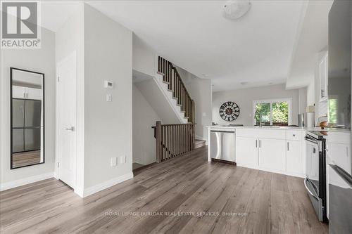 22 - 720 Grey Street, Brantford, ON - Indoor Photo Showing Kitchen