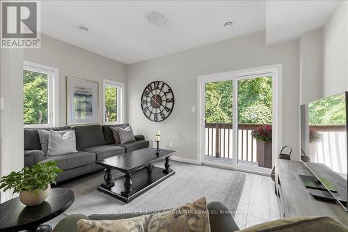 22 - 720 Grey Street, Brantford, ON - Indoor Photo Showing Living Room