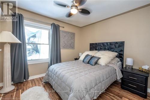 112 Rosewood Road, Hamilton, ON - Indoor Photo Showing Bedroom