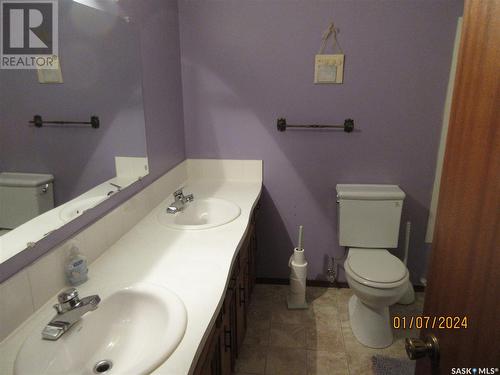 59 Andre Avenue, Regina, SK - Indoor Photo Showing Bathroom