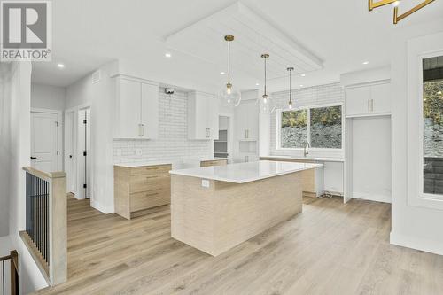 1095 Collinson Court Lot# 579, Kelowna, BC - Indoor Photo Showing Kitchen