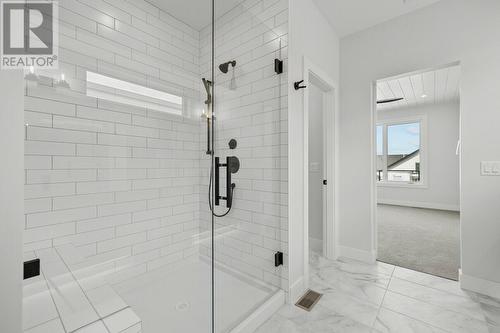 1095 Collinson Court Lot# 579, Kelowna, BC - Indoor Photo Showing Bathroom