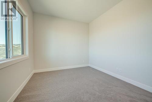 1018 Emslie Street, Kelowna, BC - Indoor Photo Showing Other Room