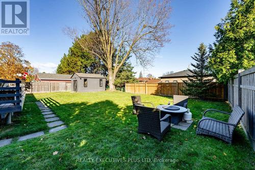 9 Hazelbury Drive, King, ON - Outdoor With Backyard