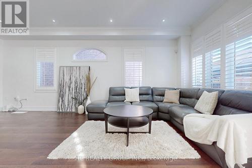 41 Miramar Drive, Markham, ON - Indoor Photo Showing Living Room