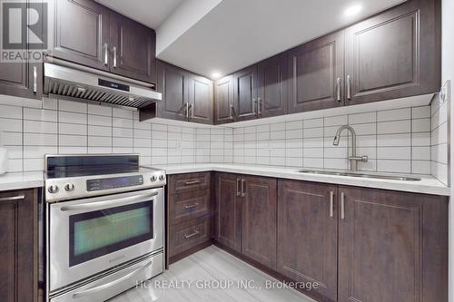 41 Miramar Drive, Markham, ON - Indoor Photo Showing Kitchen With Double Sink