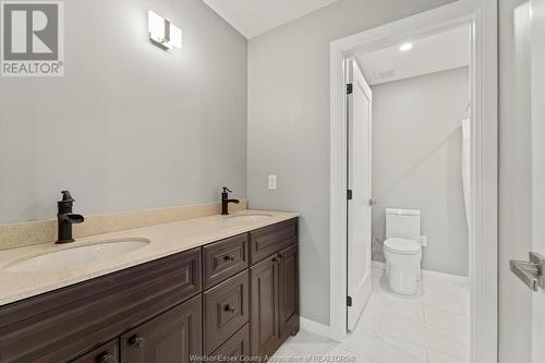 150 Lakewood Drive, Amherstburg, ON - Indoor Photo Showing Bathroom