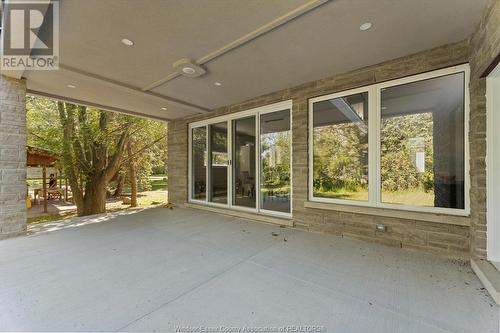 150 Lakewood Drive, Amherstburg, ON - Outdoor With Exterior