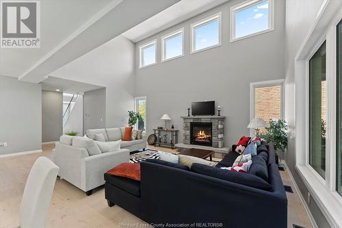 150 Lakewood Drive, Amherstburg, ON - Indoor Photo Showing Living Room With Fireplace