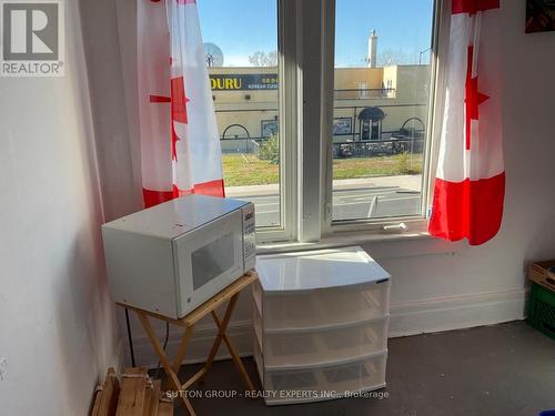 4548 Victoria Avenue, Niagara Falls, ON - Indoor Photo Showing Other Room