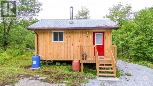 2062 Cross Road, Central Frontenac (Frontenac Centre), ON - Outdoor