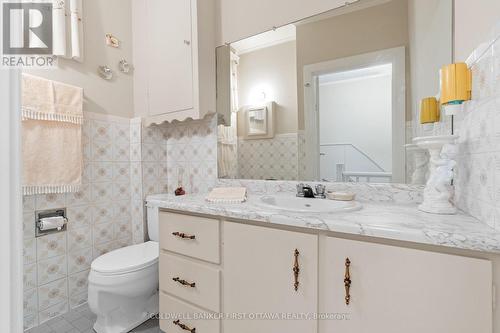 270 Currell Avenue, Ottawa, ON - Indoor Photo Showing Bathroom