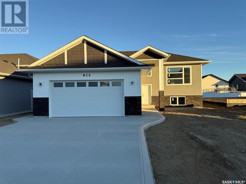 612 Weir Crescent, Warman, SK - Outdoor