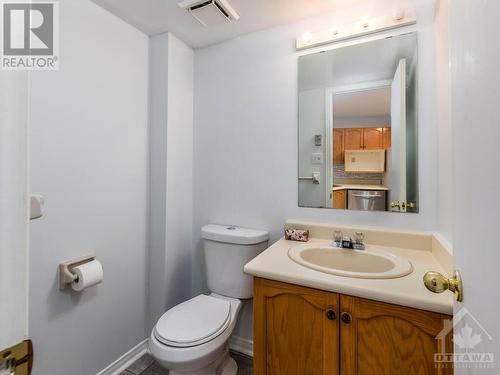 5 Henry Goulburn Way Unit#I, Stittsville, ON - Indoor Photo Showing Bathroom