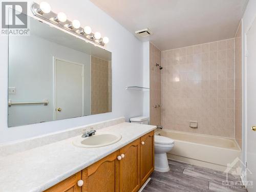 5 Henry Goulburn Way Unit#I, Stittsville, ON - Indoor Photo Showing Bathroom