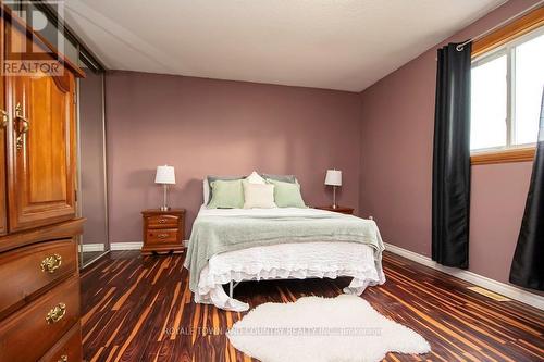 247 Corbett Drive, Kawartha Lakes (Pontypool), ON - Indoor Photo Showing Bedroom