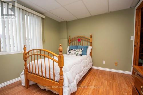 247 Corbett Drive, Kawartha Lakes (Pontypool), ON - Indoor Photo Showing Bedroom