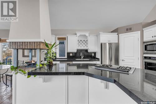 230 Brookhurst Crescent, Saskatoon, SK - Indoor Photo Showing Kitchen With Stainless Steel Kitchen With Upgraded Kitchen