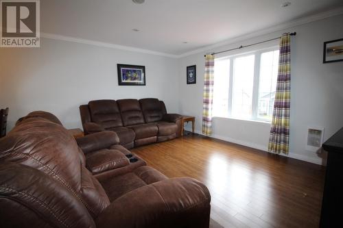 24 Agustus Avenue, Conception Bay South, NL - Indoor Photo Showing Living Room