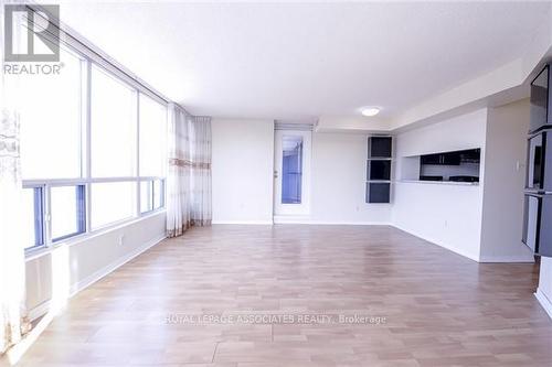 912 - 3050 Ellesmere Road, Toronto, ON - Indoor Photo Showing Other Room